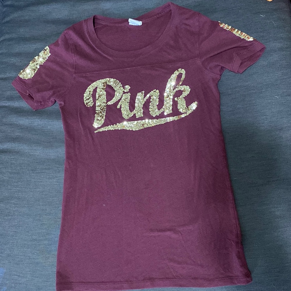 Victoria’s Secret Pink tshirt